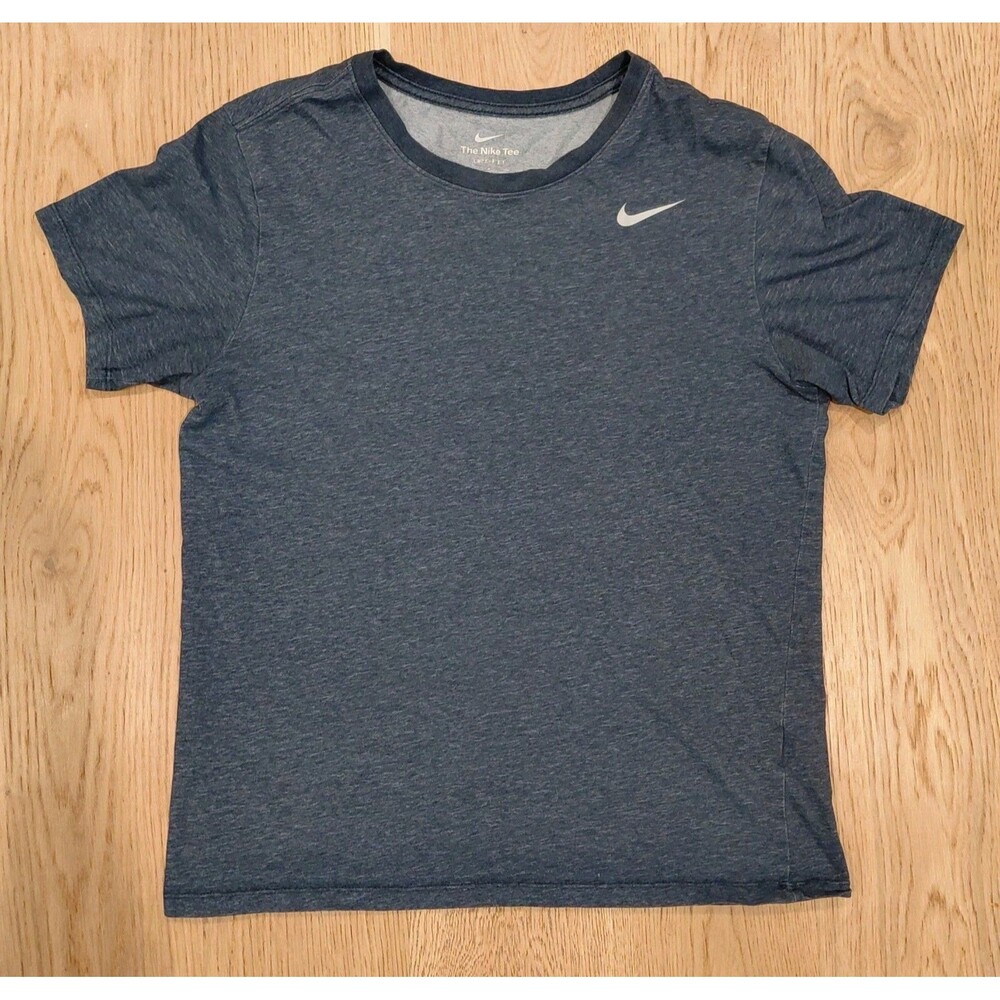 Nike Dri-Fit "The Nike Tee" Gray Short Sleeve Men's Size S AR6029-473